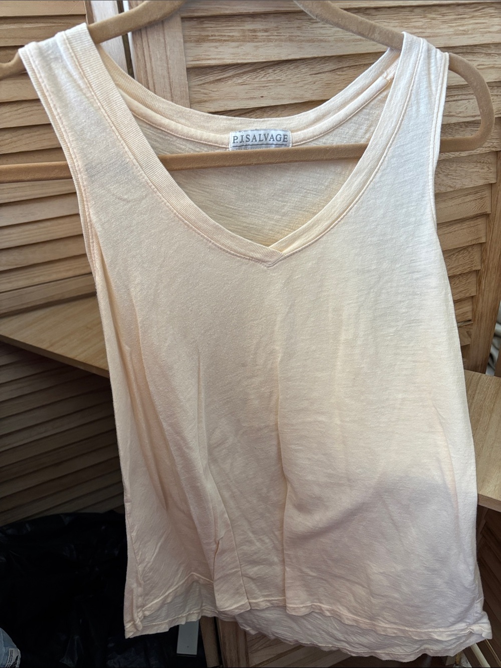 P.J. Salvage Soft V-Neck Tank Top Medium